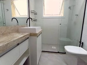 Apartamento com 86m², 2 dormitórios no bairro Cidade Baixa em Porto Alegre para Alugar