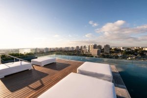 Sala Comercial com 37m² no bairro Chácara das Pedras em Porto Alegre para Alugar