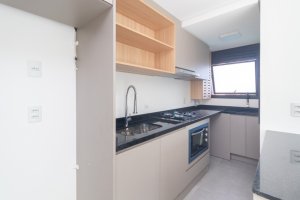 Apartamento com 80m², 2 dormitórios no bairro Menino Deus em Porto Alegre para Alugar