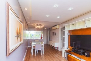 Apartamento com 71m², 2 dormitórios no bairro Cristo Redentor em Porto Alegre para Alugar