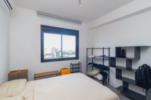 Apartamento com 30m², 1 dormitório no bairro Azenha em Porto Alegre para Alugar