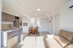 Apartamento com 44m², 1 dormitório no bairro Passo da Areia em Porto Alegre para Alugar