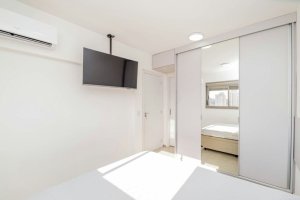 Apartamento com 44m², 1 dormitório no bairro Passo da Areia em Porto Alegre para Alugar