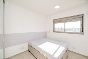Apartamento com 44m², 1 dormitório no bairro Passo da Areia em Porto Alegre para Alugar