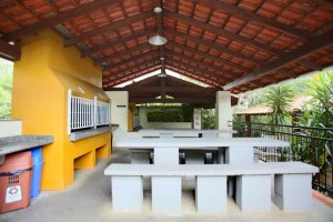 Apartamento com 65m², 2 dormitórios no bairro Partenon em Porto Alegre para Alugar