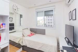 Apartamento com 68m², 3 dormitórios no bairro Cristo Redentor em Porto Alegre para Alugar