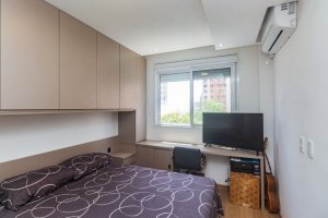 Apartamento com 68m², 3 dormitórios no bairro Cristo Redentor em Porto Alegre para Alugar