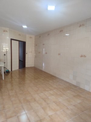 Casa com 193m², 3 dormitórios no bairro Jardim São Pedro em Porto Alegre para Alugar