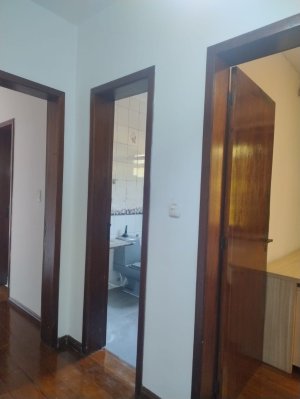 Casa com 193m², 3 dormitórios no bairro Jardim São Pedro em Porto Alegre para Alugar