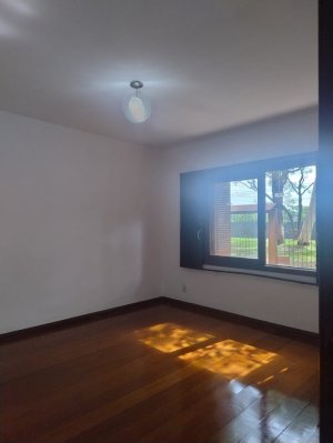 Casa com 193m², 3 dormitórios no bairro Jardim São Pedro em Porto Alegre para Alugar