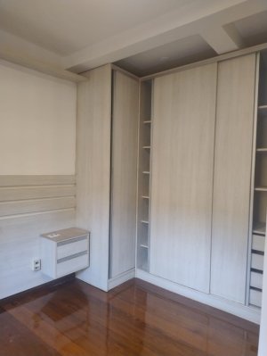 Casa com 193m², 3 dormitórios no bairro Jardim São Pedro em Porto Alegre para Alugar