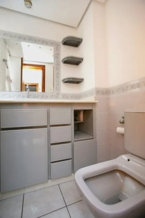 Apartamento com 82m², 2 dormitórios no bairro Independência em Porto Alegre para Alugar