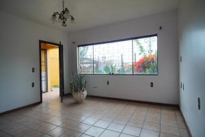 Casa com 248m², 4 dormitórios no bairro Morro Santana em Porto Alegre para Alugar
