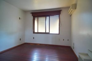 Casa com 248m², 4 dormitórios no bairro Morro Santana em Porto Alegre para Alugar