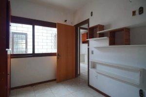 Casa com 248m², 4 dormitórios no bairro Morro Santana em Porto Alegre para Alugar