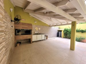 Casa com 174m², 3 dormitórios no bairro Aberta dos Morros em Porto Alegre para Alugar