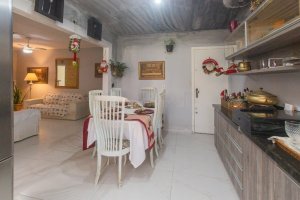 Apartamento com 140m², 4 dormitórios no bairro Petrópolis em Porto Alegre para Alugar