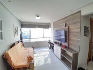Apartamento com 60m², 2 dormitórios no bairro Cavalhada em Porto Alegre para Alugar