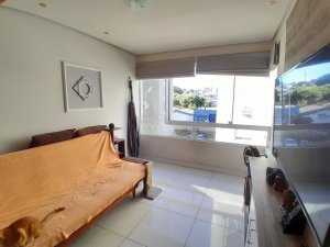 Apartamento com 60m², 2 dormitórios no bairro Cavalhada em Porto Alegre para Alugar