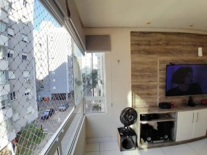 Apartamento com 60m², 2 dormitórios no bairro Cavalhada em Porto Alegre para Alugar