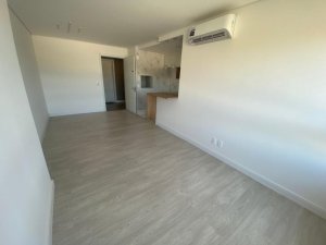 Apartamento com 59m², 2 dormitórios no bairro Jardim do Salso em Porto Alegre para Alugar