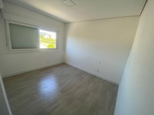 Apartamento com 59m², 2 dormitórios no bairro Jardim do Salso em Porto Alegre para Alugar