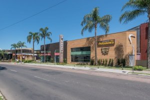 Sala Comercial com 54m² no bairro Tristeza em Porto Alegre para Alugar