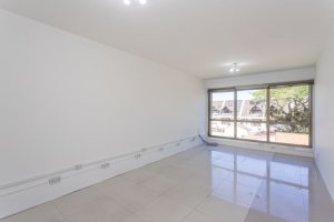 Sala Comercial com 54m² no bairro Tristeza em Porto Alegre para Alugar