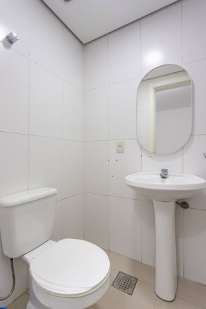 Sala Comercial com 67m² no bairro Tristeza em Porto Alegre para Alugar