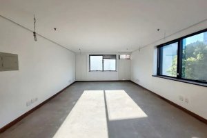 Sala Comercial com 40m² no bairro Moinhos de Vento em Porto Alegre para Alugar