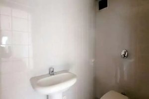 Sala Comercial com 40m² no bairro Moinhos de Vento em Porto Alegre para Alugar