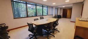 Sala Comercial com 40m² no bairro Moinhos de Vento em Porto Alegre para Alugar