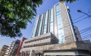 Sala Comercial com 40m² no bairro Moinhos de Vento em Porto Alegre para Alugar