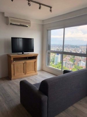 Apartamento com 45m², 1 dormitório no bairro Petrópolis em Porto Alegre para Alugar