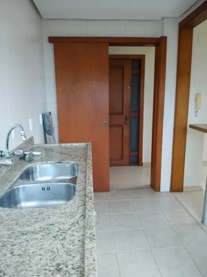 Apartamento com 90m², 2 dormitórios no bairro Partenon em Porto Alegre para Alugar