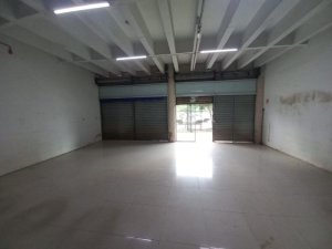 Loja com 260m² no bairro Navegantes em Porto Alegre para Alugar