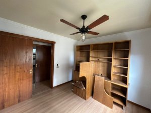 Apartamento com 135m², 3 dormitórios no bairro Auxiliadora em Porto Alegre para Alugar