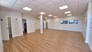 Depósito com 540m² no bairro Jardim Carvalho em Porto Alegre para Alugar