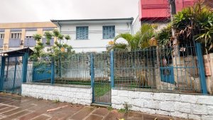 Casa comercial com 530m² no bairro Floresta em Porto Alegre para Alugar