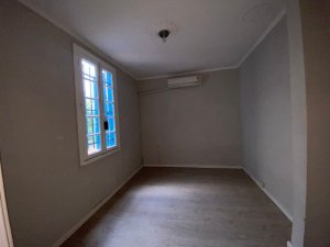Casa comercial com 530m² no bairro Floresta em Porto Alegre para Alugar