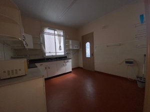 Casa comercial com 530m² no bairro Floresta em Porto Alegre para Alugar