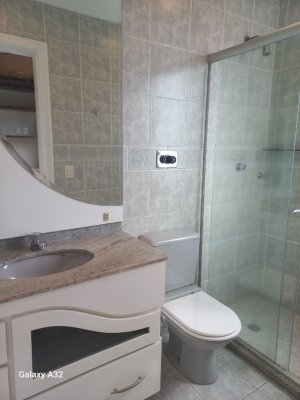 Apartamento com 160m², 4 dormitórios no bairro Rio Branco em Porto Alegre para Alugar