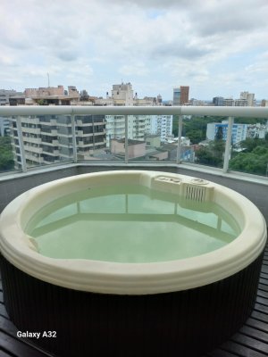 Apartamento com 160m², 4 dormitórios no bairro Rio Branco em Porto Alegre para Alugar