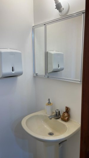 Sala Comercial com 58m² no bairro Bela Vista em Porto Alegre para Alugar