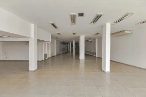 Loja com 746m² no bairro São João em Porto Alegre para Alugar