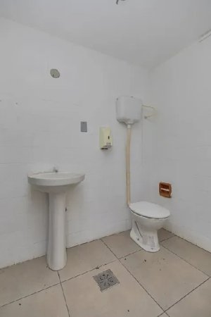 Loja com 746m² no bairro São João em Porto Alegre para Alugar