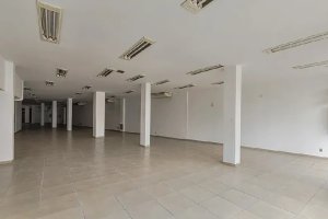 Loja com 746m² no bairro São João em Porto Alegre para Alugar