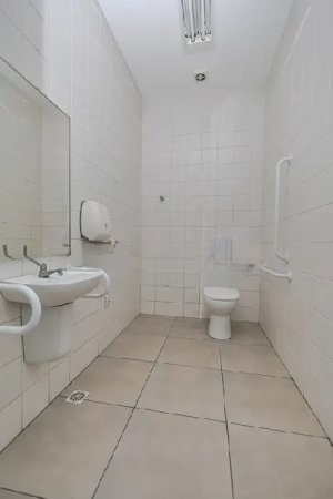 Loja com 746m² no bairro São João em Porto Alegre para Alugar