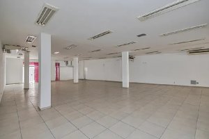 Loja com 746m² no bairro São João em Porto Alegre para Alugar
