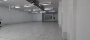 Prédio Comercial com 648m² no bairro Floresta em Porto Alegre para Alugar